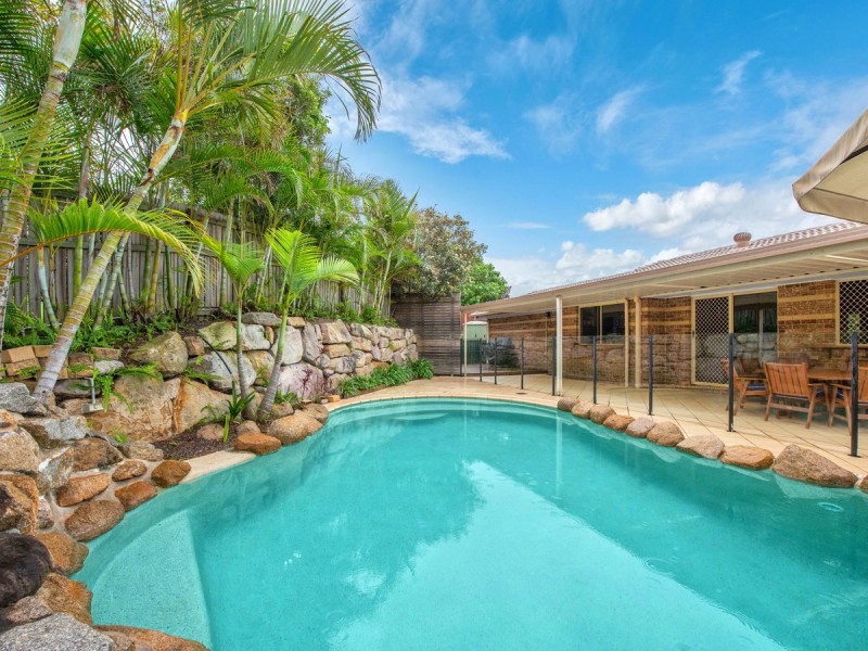 74 Reginald Avenue, Arana Hills QLD 4054