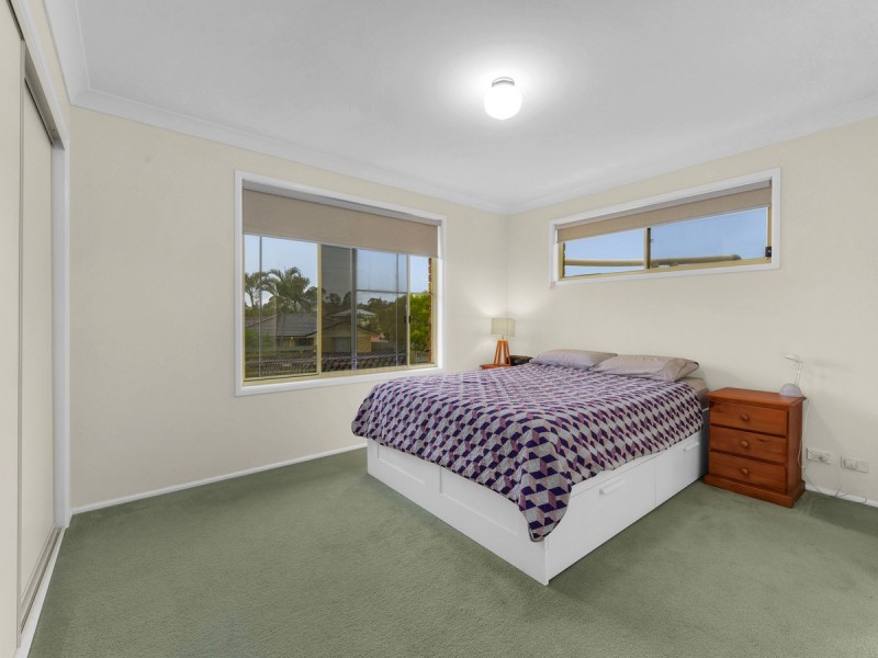 74 Reginald Avenue, Arana Hills QLD 4054