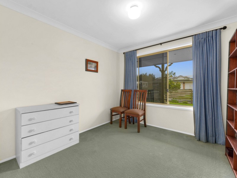 74 Reginald Avenue, Arana Hills QLD 4054