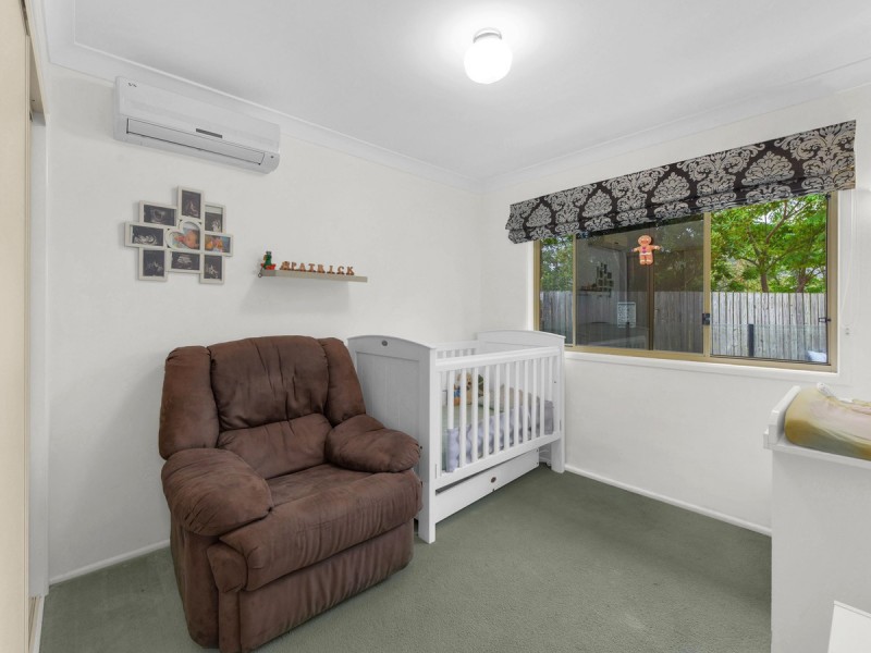 74 Reginald Avenue, Arana Hills QLD 4054