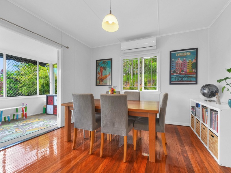 2 Alcester Street, Grange QLD 4051