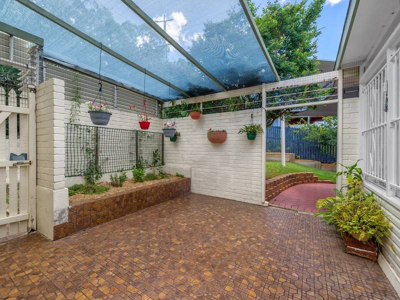 2 Alcester Street, Grange QLD 4051