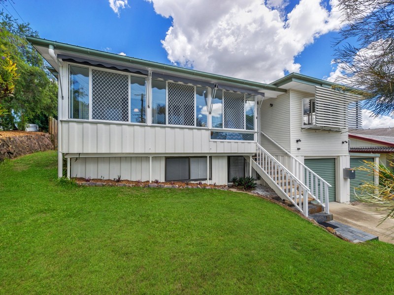 2 Alcester Street, Grange QLD 4051