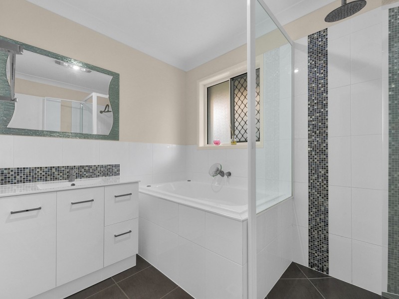 17 Kline Place, Mcdowall QLD 4053