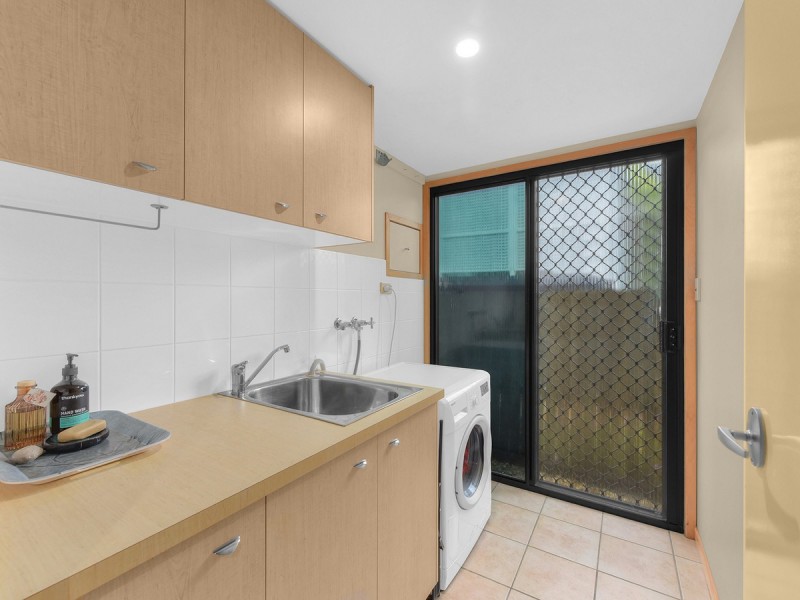 98 Dickson Street, Wooloowin QLD 4030