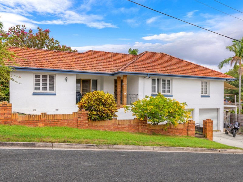 24 Dawn Street, Kedron QLD 4031