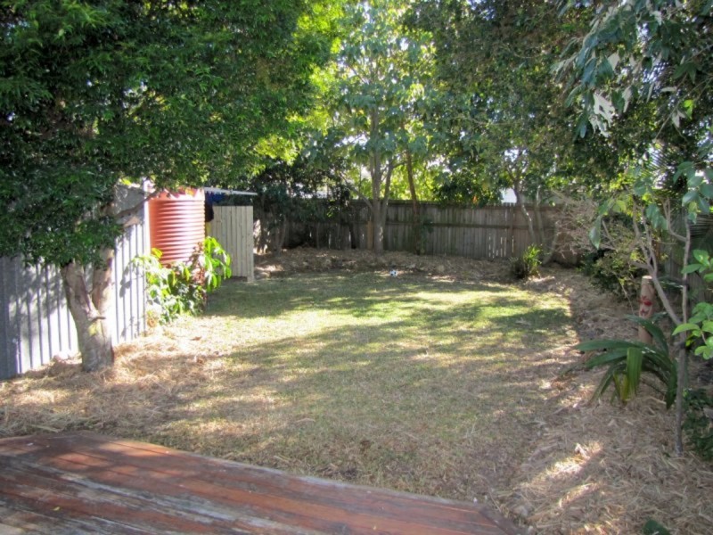 14 High Street, Brighton QLD 4017