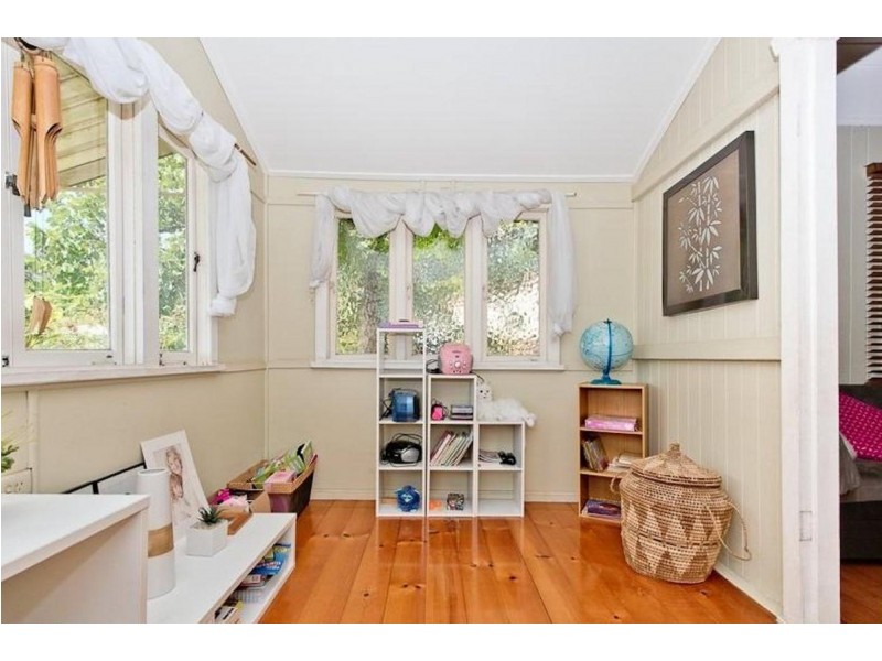 99 Glen Retreat Road, Mitchelton QLD 4053