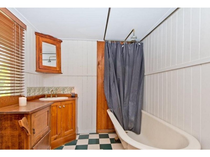 99 Glen Retreat Road, Mitchelton QLD 4053