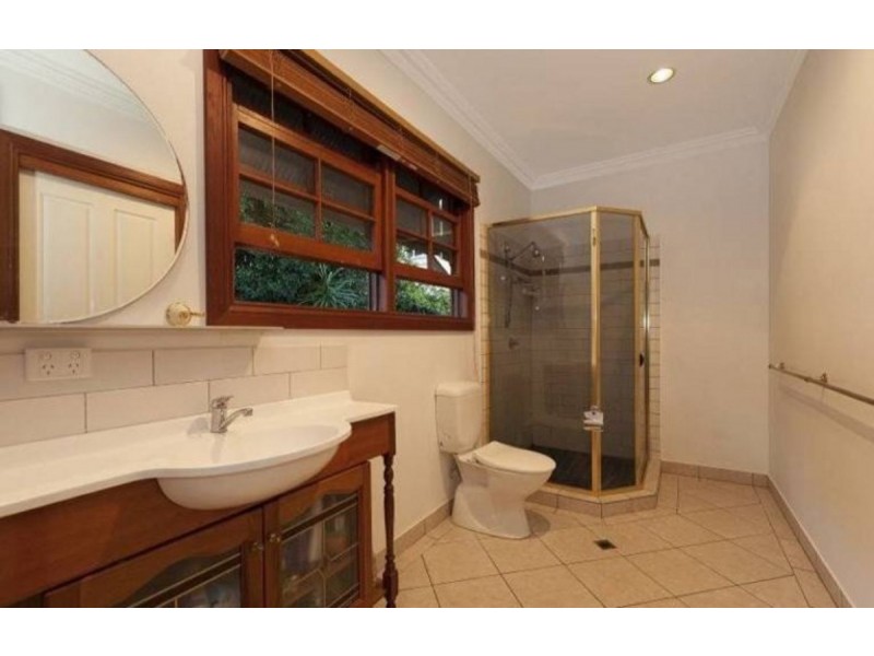 9 Colston Road, Grange QLD 4051