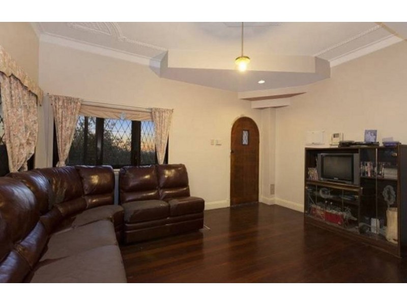 9 Colston Road, Grange QLD 4051