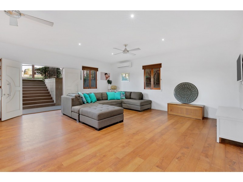 719 South Pine Road, Everton Park QLD 4053