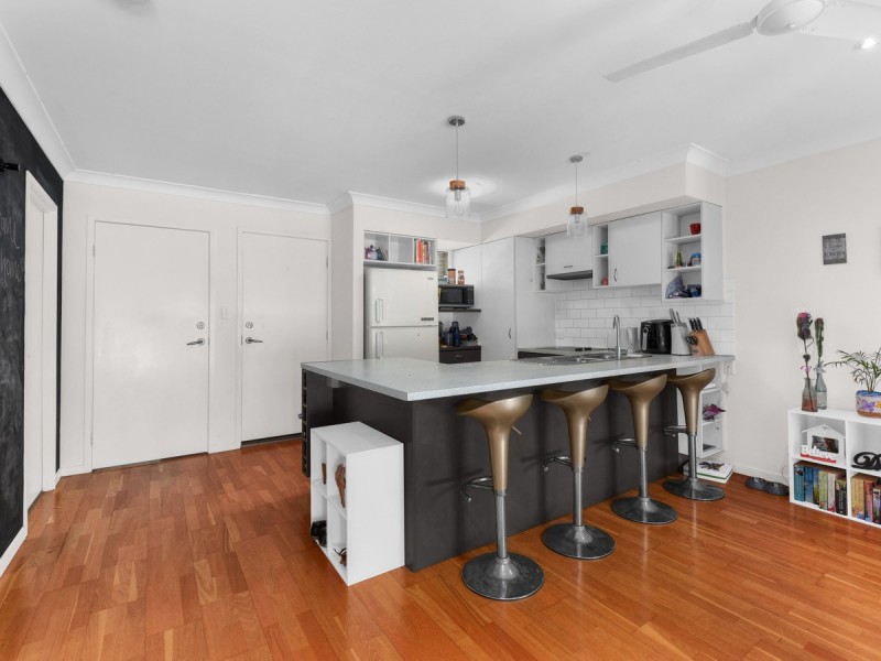 25 Blake Street, Wooloowin QLD 4030