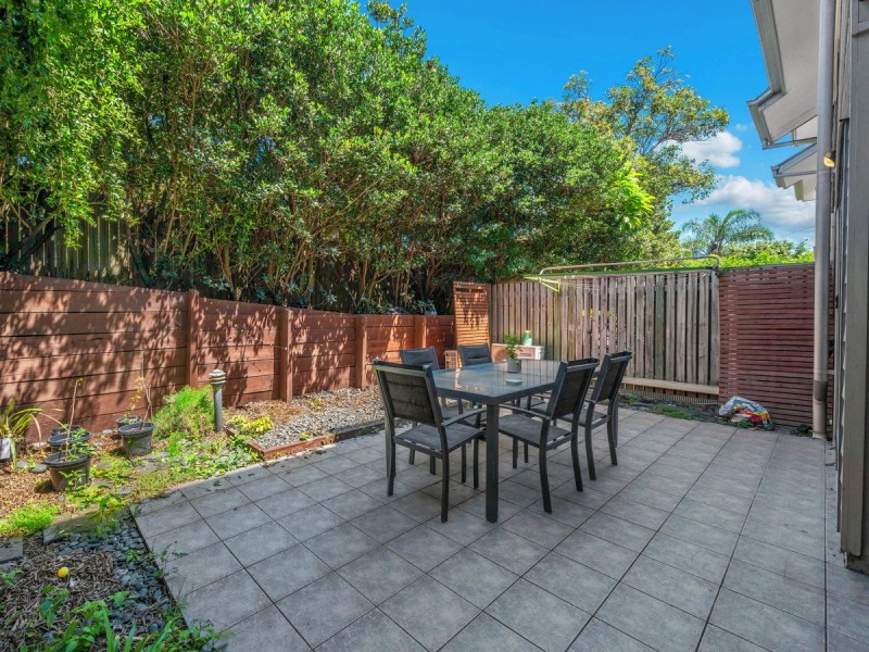 25 Blake Street, Wooloowin QLD 4030