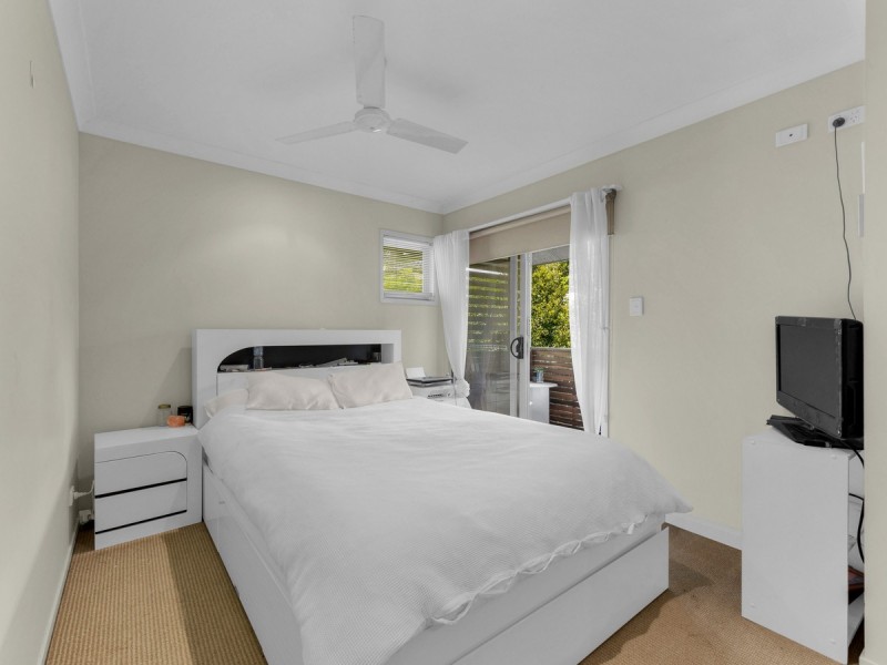 25 Blake Street, Wooloowin QLD 4030