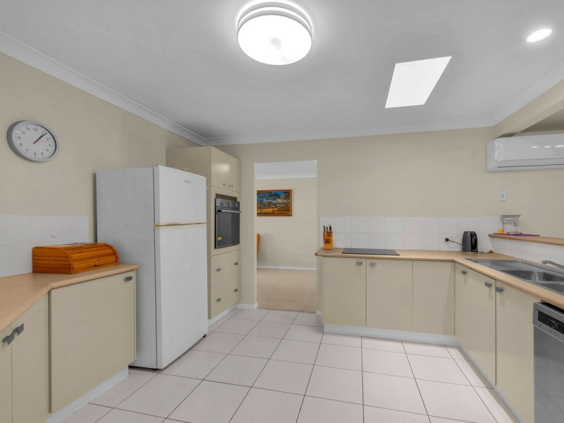 17 Rinnicrew Street, Bracken Ridge QLD 4017