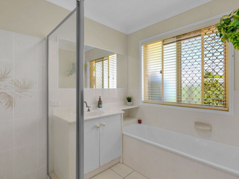 17 Rinnicrew Street, Bracken Ridge QLD 4017