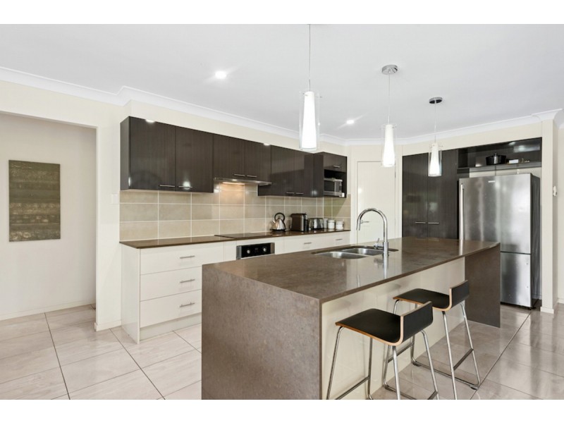 57 Kanangra Street, Stafford QLD 4053