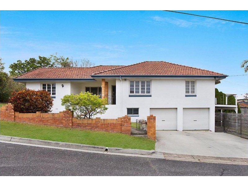 24 Dawn Street, Kedron QLD 4031