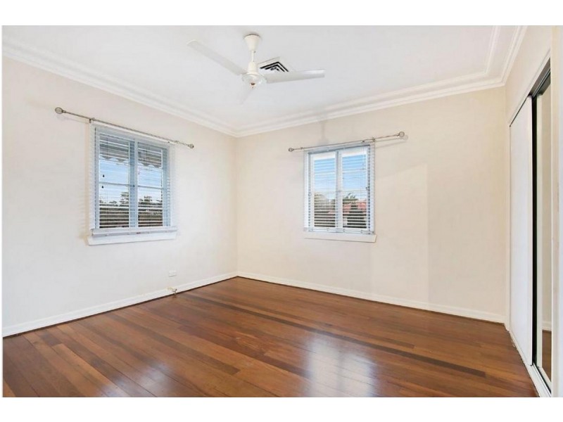 24 Dawn Street, Kedron QLD 4031