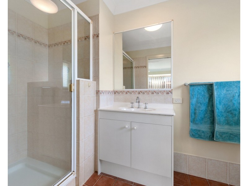 7 Lynagh Court, Arana Hills QLD 4054