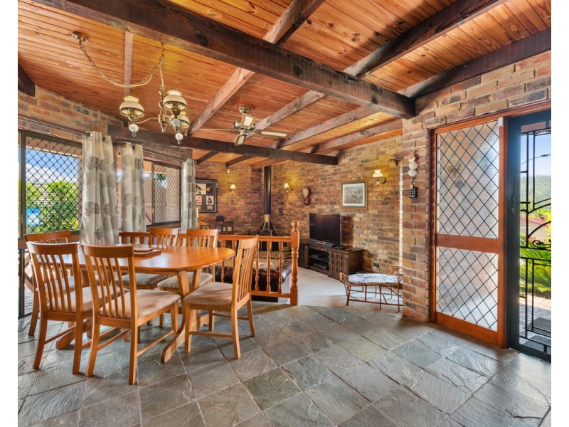 8 Moira Street, Ferny Grove QLD 4055