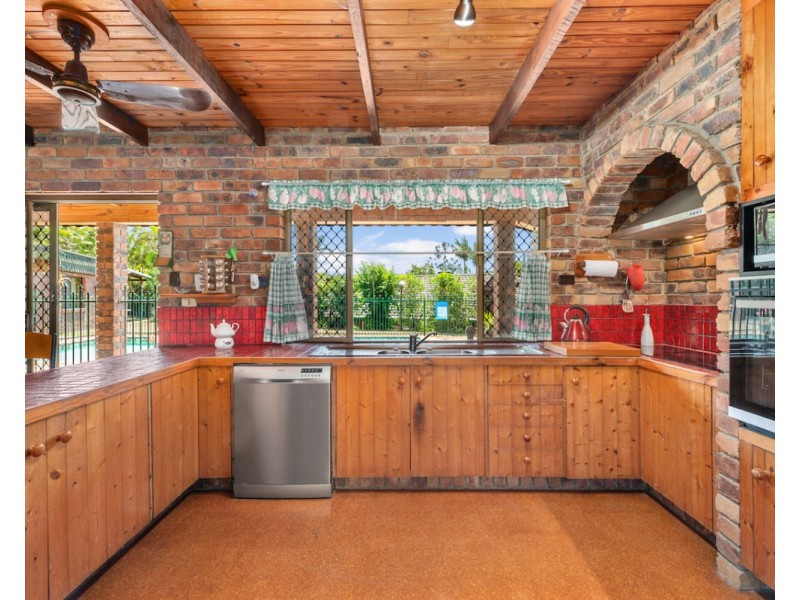 8 Moira Street, Ferny Grove QLD 4055