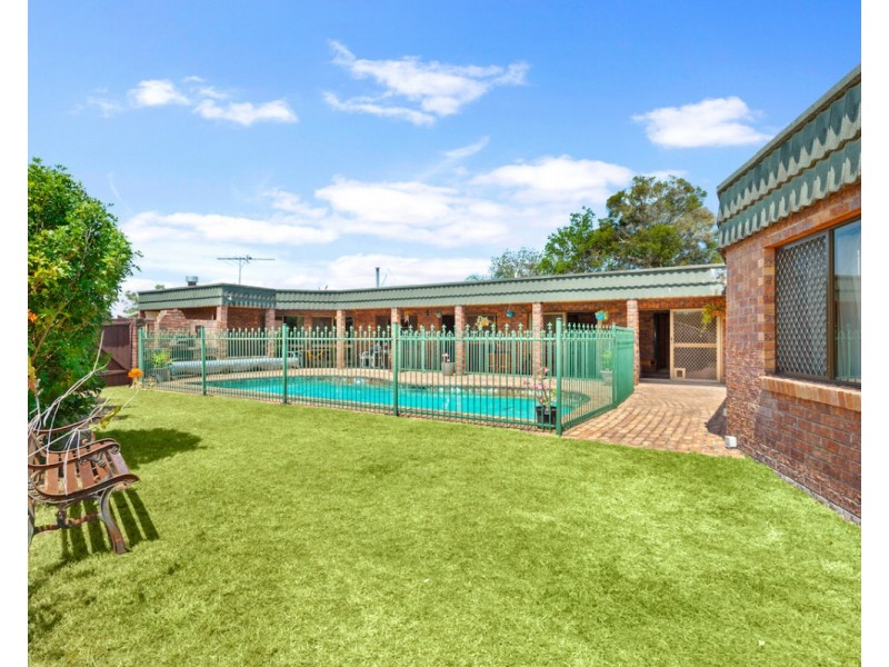 8 Moira Street, Ferny Grove QLD 4055