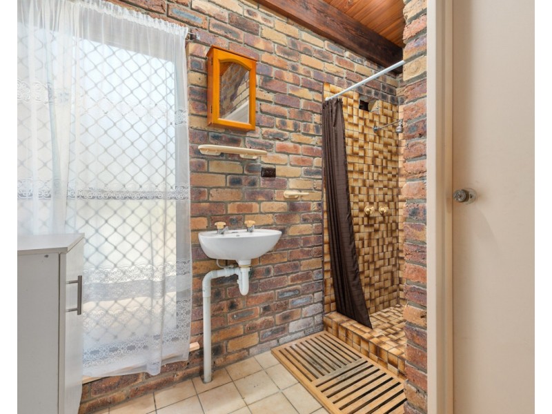 8 Moira Street, Ferny Grove QLD 4055