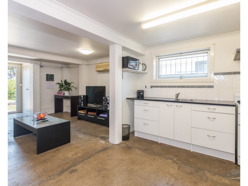 42 Blenheim Street, Chermside West QLD 4032