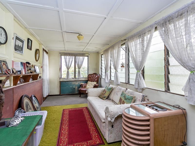 12 Caithness Street, Kedron QLD 4031