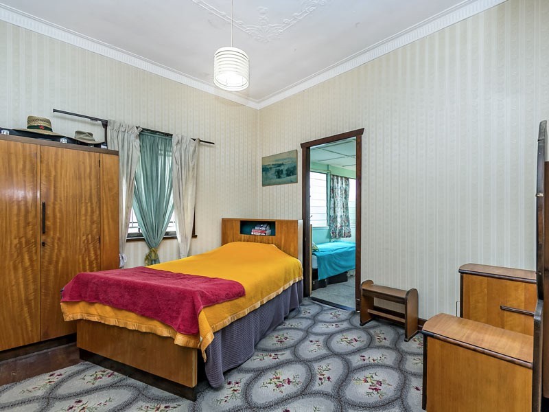 12 Caithness Street, Kedron QLD 4031