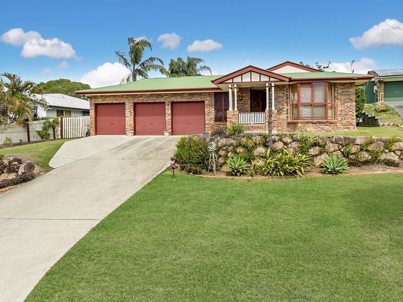 4 Janet Place, Arana Hills QLD 4054