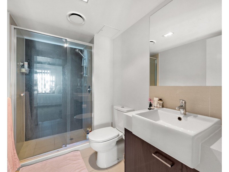 84/32 Agnes Street, Albion QLD 4010