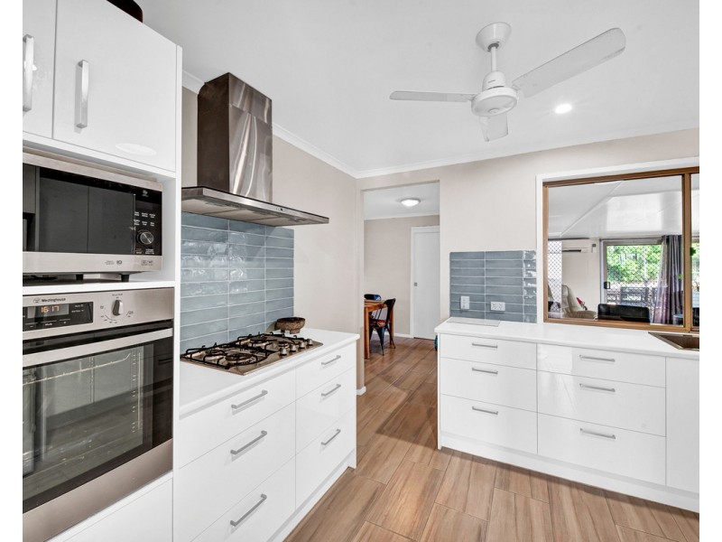 121 King Street, Woody Point QLD 4019