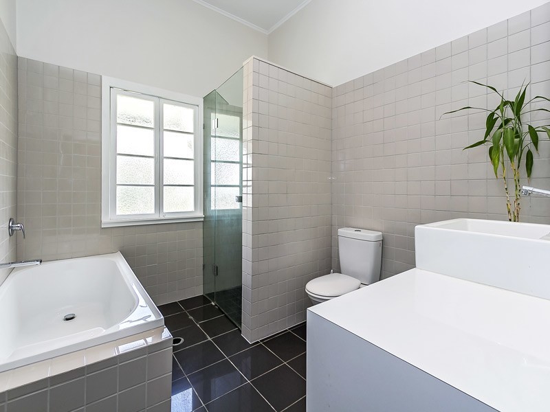 40 Bowen Street, Windsor QLD 4030