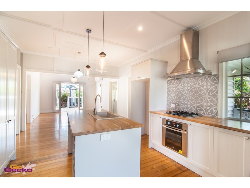 22 Murrell Street, Newmarket QLD 4051