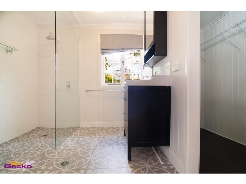 22 Murrell Street, Newmarket QLD 4051