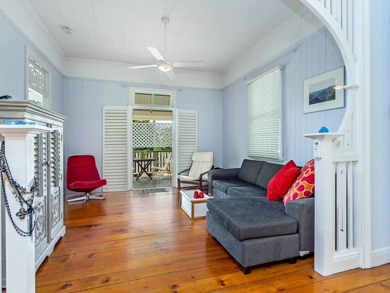 31 Blake Street, Wooloowin QLD 4030