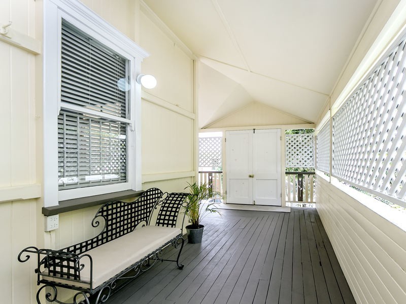 31 Blake Street, Wooloowin QLD 4030