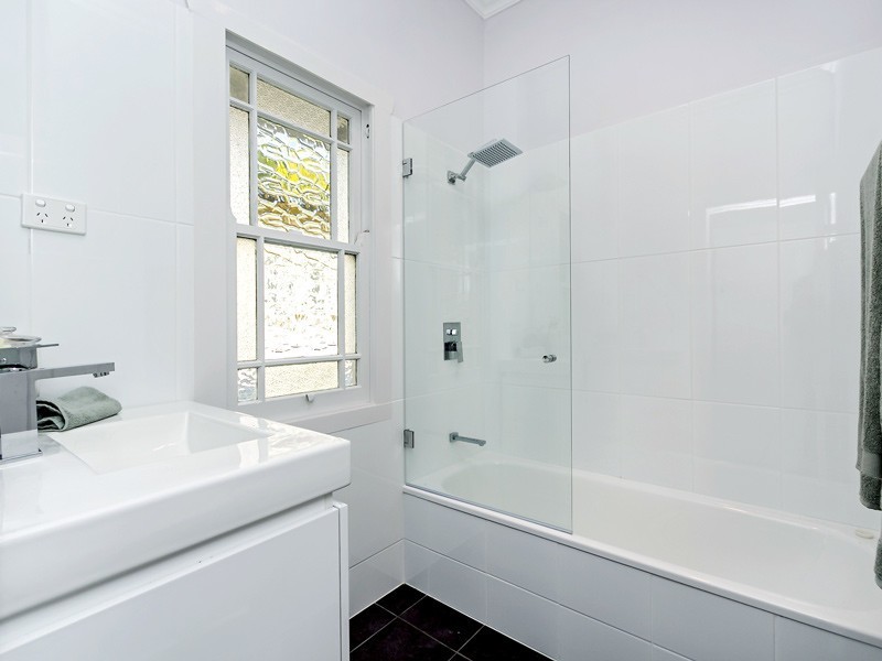 12 Caithness Street, Kedron QLD 4031