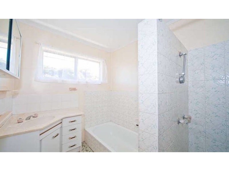 6 Kendrey Street, Stafford Heights QLD 4053