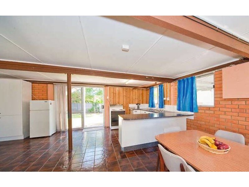 6 Kendrey Street, Stafford Heights QLD 4053