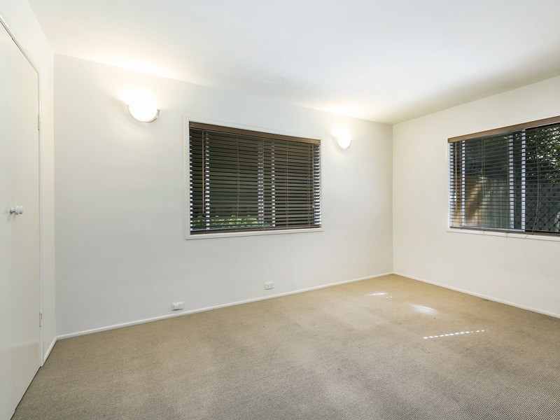 19 Wandearah Crescent, Ferny Hills QLD 4055