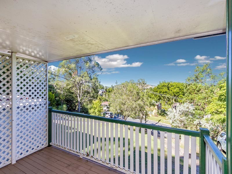 19 Wandearah Crescent, Ferny Hills QLD 4055