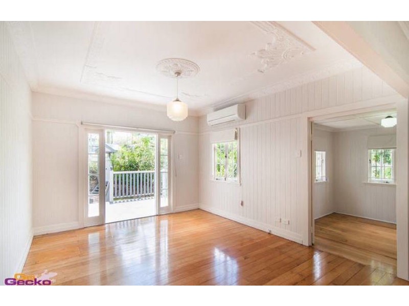 22 Murrell Street, Newmarket QLD 4051