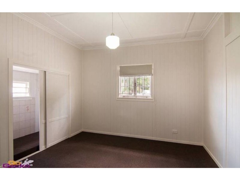 22 Murrell Street, Newmarket QLD 4051