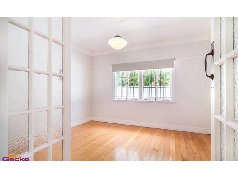 22 Murrell Street, Newmarket QLD 4051