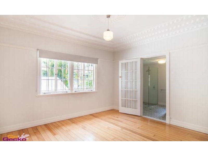 22 Murrell Street, Newmarket QLD 4051