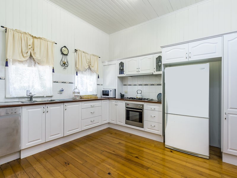 124 Evelyn Street, Grange QLD 4051